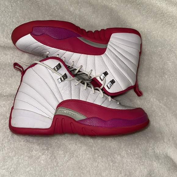 Air Jordan Retro 12 GG Vivid pink and white - Picture 2 of 13